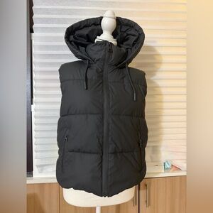 Zara Black Quilted Hooded Puffer Vest